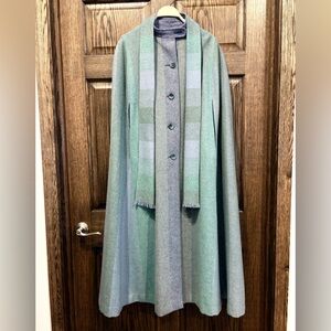 Avoca Collection Ireland Pure New Wool Poncho Cape Coat Scarf Women’s M Green